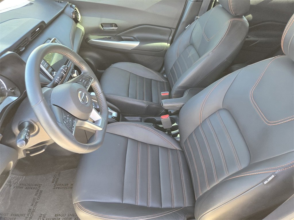 Used 2020 Nissan Kicks SR w/ SR Premium Package image 18