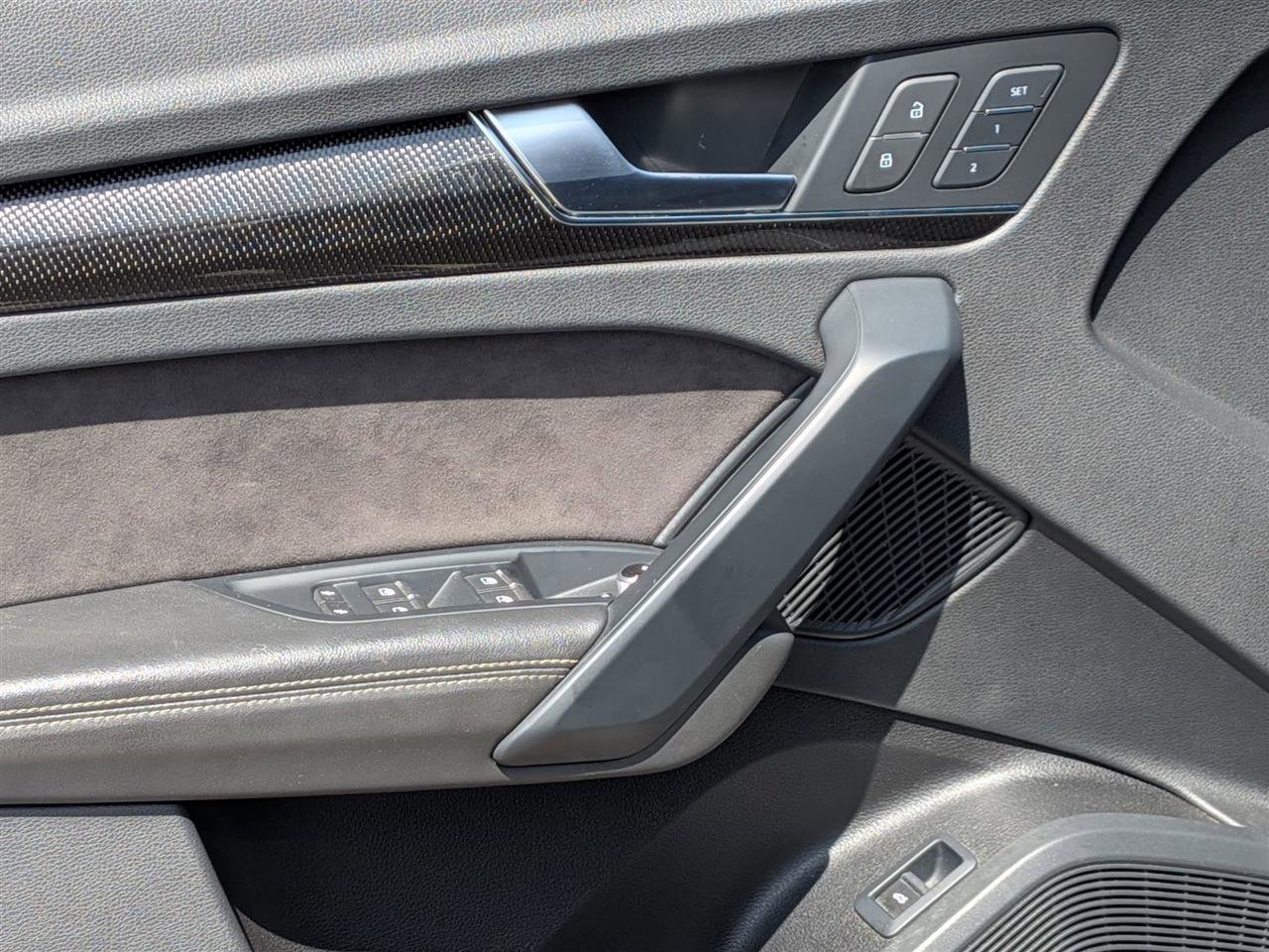 Used 2020 Audi SQ5 Prestige w/ Prestige Package image 13