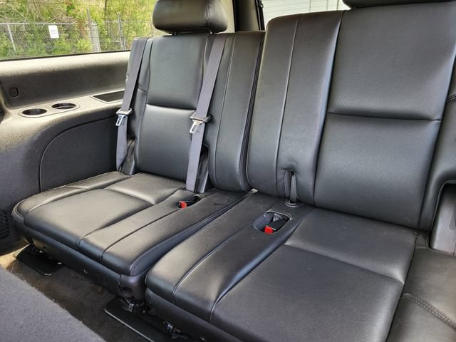 Used 2012 GMC Yukon XL SLT w/ SLT-2 Equipment Package AWD/4WD image 26