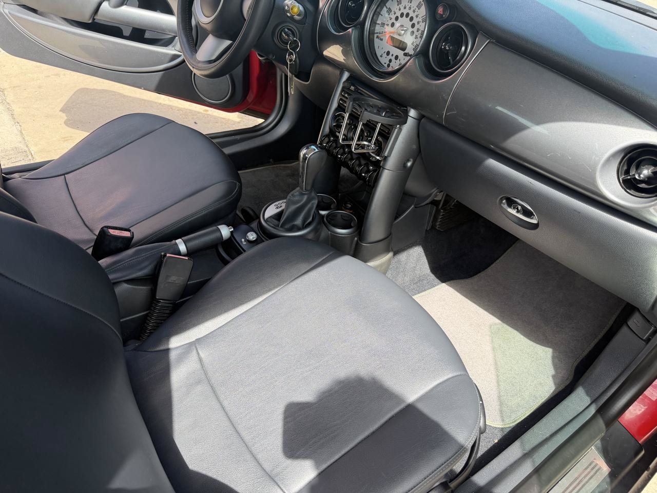 Used 2006 MINI Cooper Hardtop FWD image 14