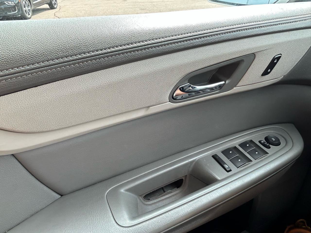 Used 2016 Chevrolet Traverse LT AWD/4WD image 28