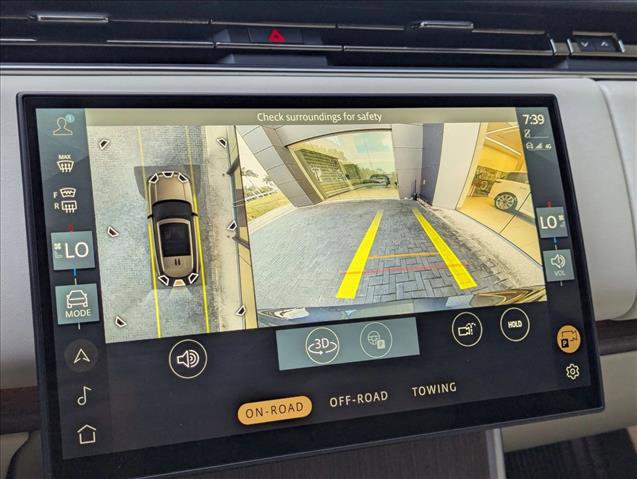 Used 2025 Land Rover Range Rover SE AWD/4WD image 16