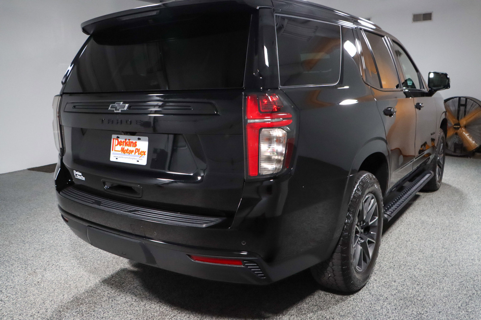 Used 2023 Chevrolet Tahoe Z71 w/ Luxury Package image 7