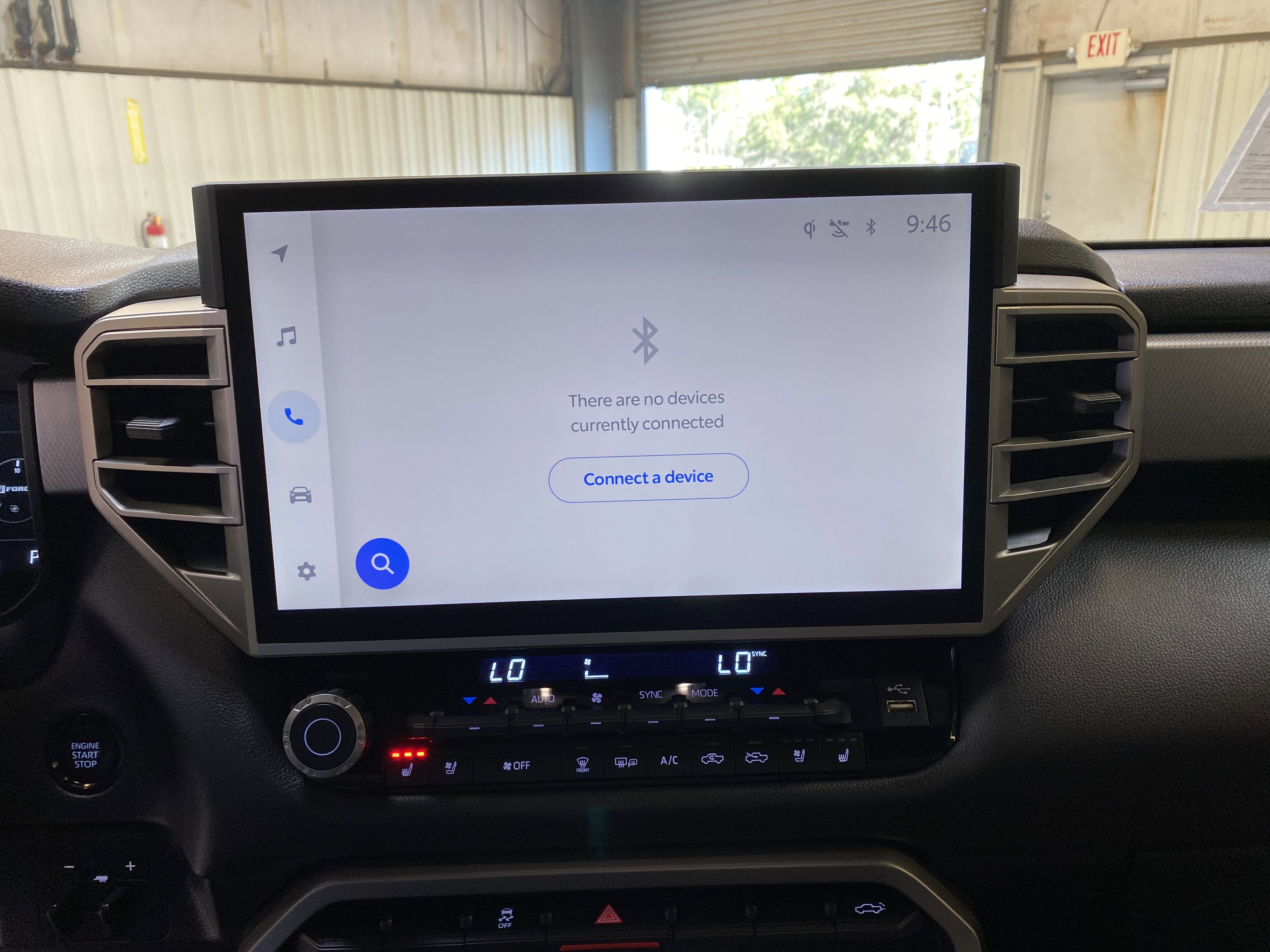 Used 2025 Toyota Tundra Limited w/ Power Package image 41