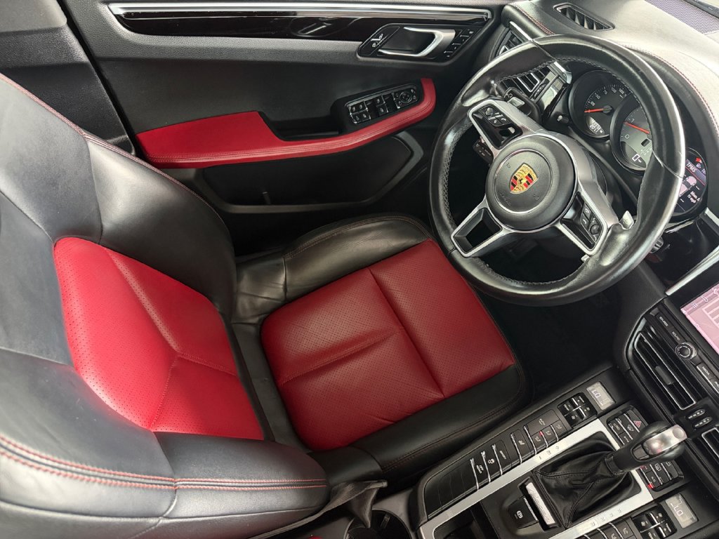 Used 2021 Porsche Macan S AWD/4WD image 43