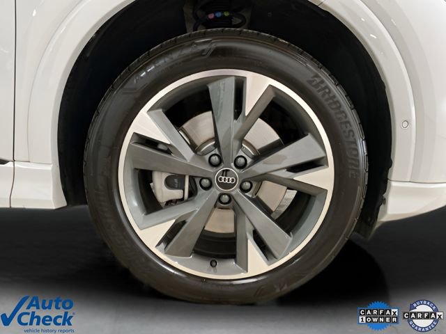 Used 2024 Audi Q4 e-tron Premium Plus w/ Premium Plus image 26