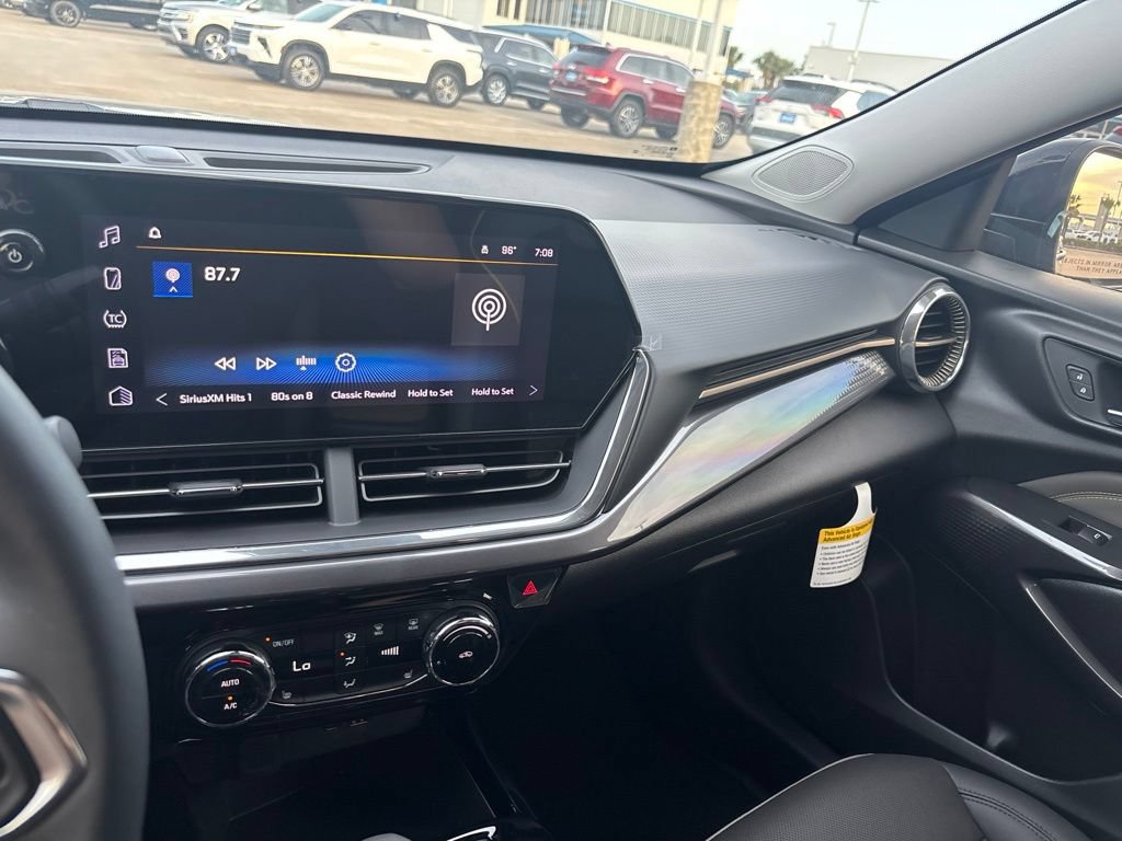 New 2026 Chevrolet Trax ACTIV w/ Driver Confidence Package FWD image 21