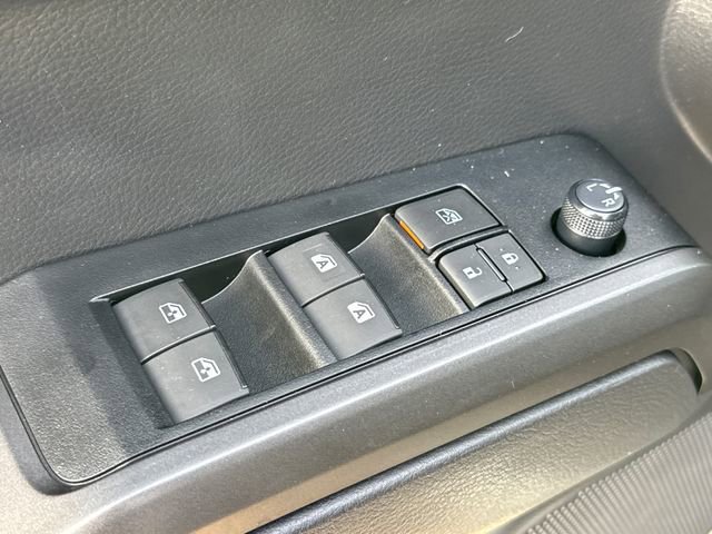 Used 2022 Toyota Tacoma TRD Sport w/ Technology Package image 19