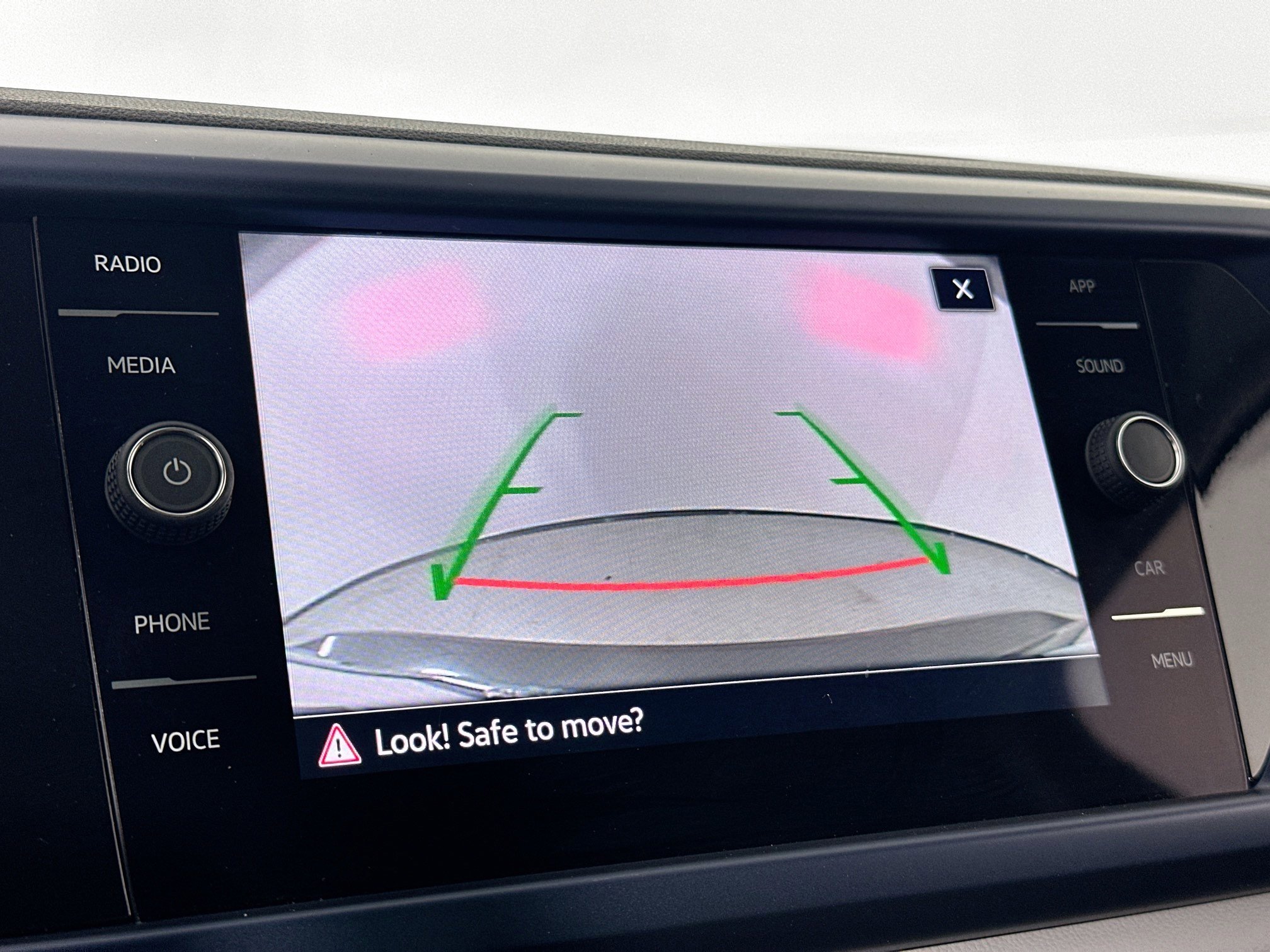 Used 2023 Volkswagen Taos SE image 13