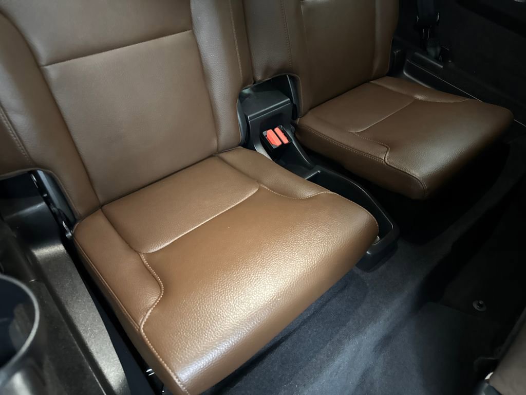 Used 2023 Volvo XC90 B6 Plus image 42