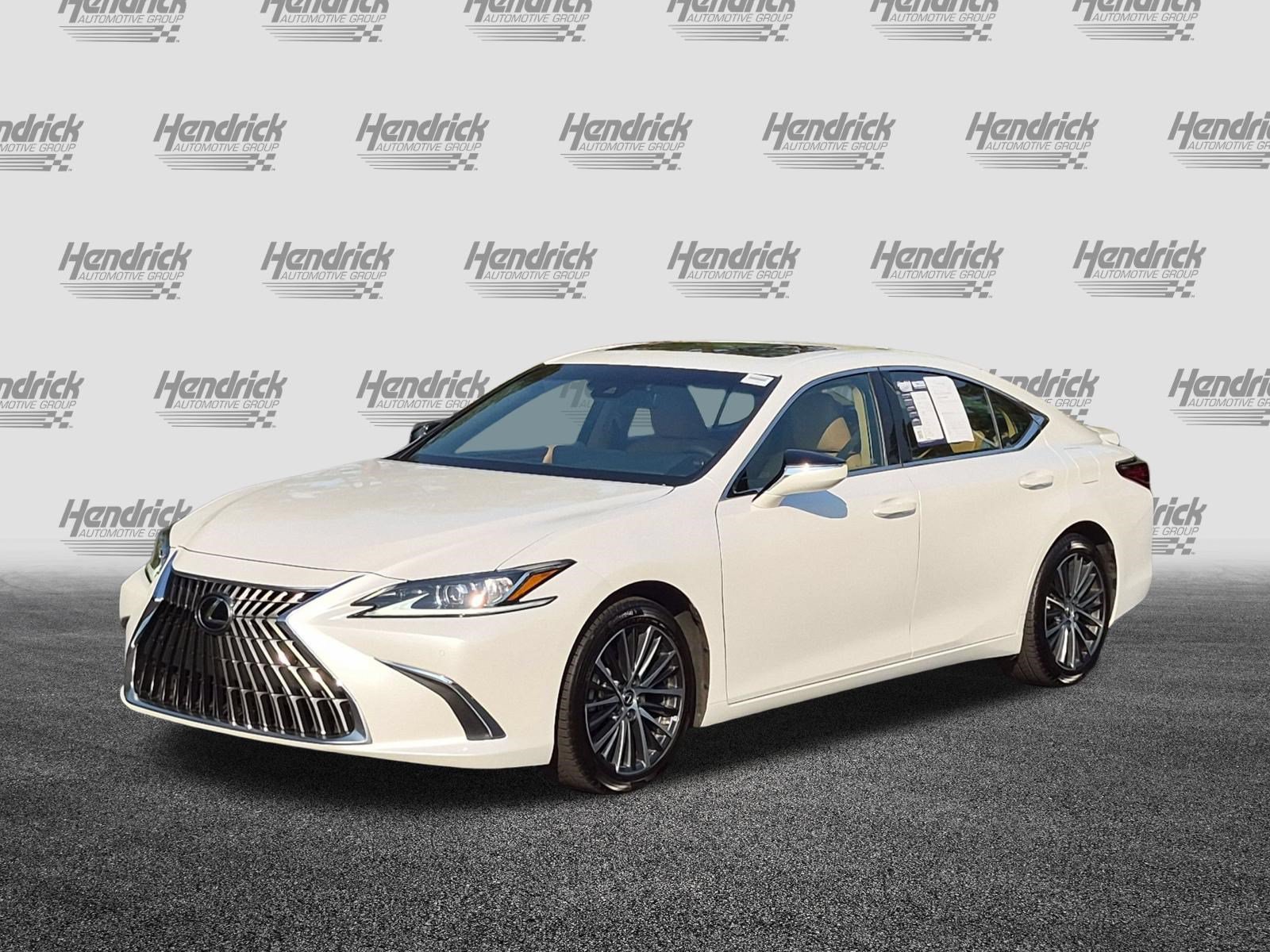 Used 2023 Lexus ES 300h w/ Premium Package FWD image 5