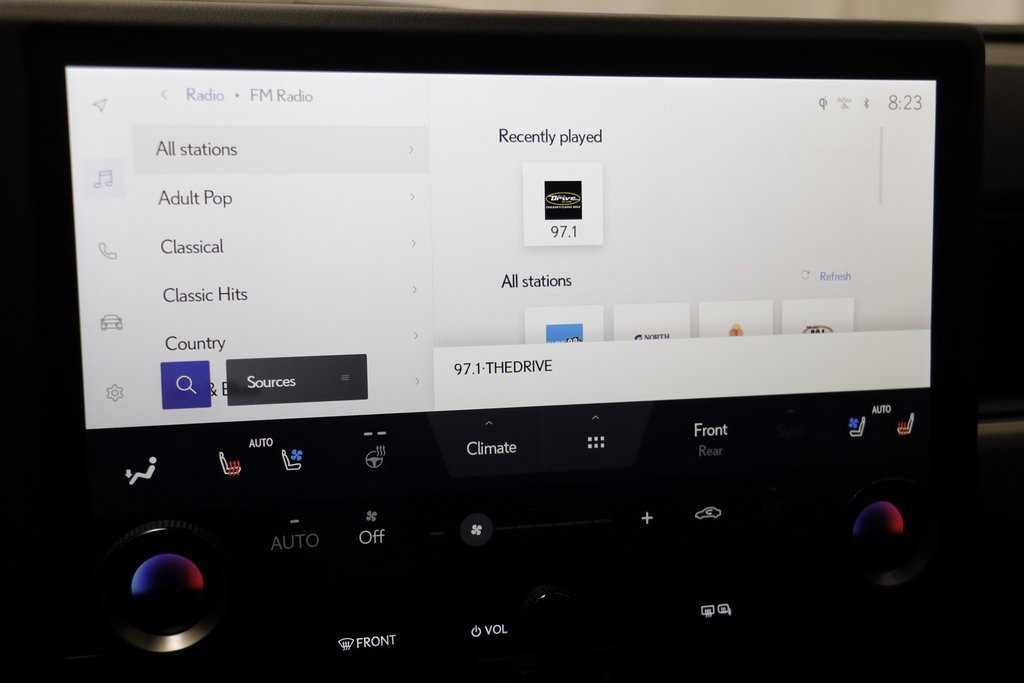 Used 2024 Lexus GX 550 550 Luxury w/ Accessory Package (Z1) image 9