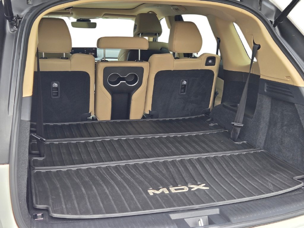 Used 2023 Acura MDX SH-AWD image 12