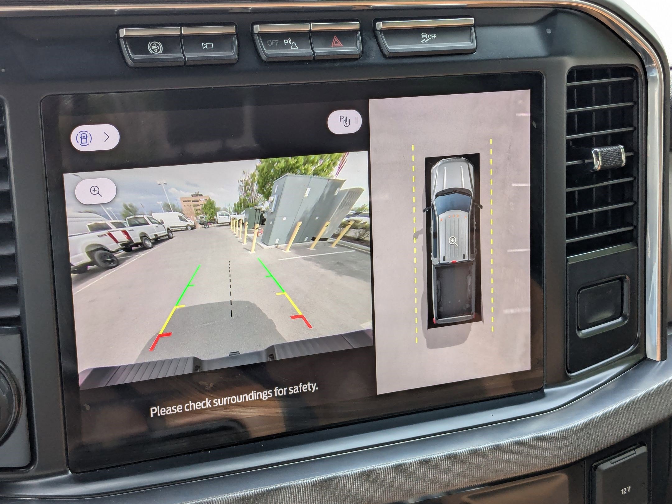 Used 2024 Ford F450 Platinum image 25