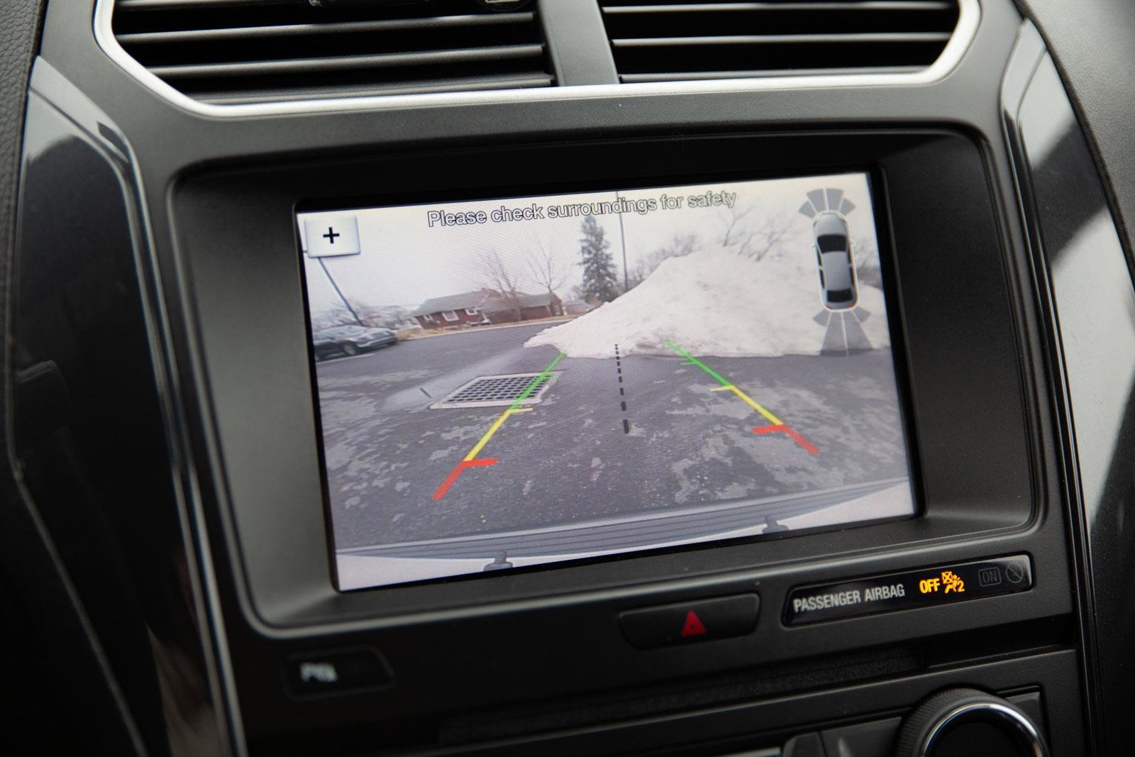 Used 2018 Ford Explorer XLT w/ Equipment Group 202A image 16