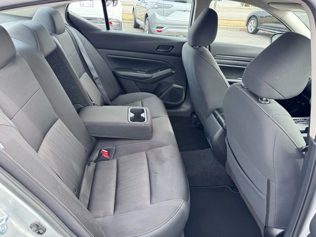 Used 2024 Nissan Altima 2.5 SV image 26