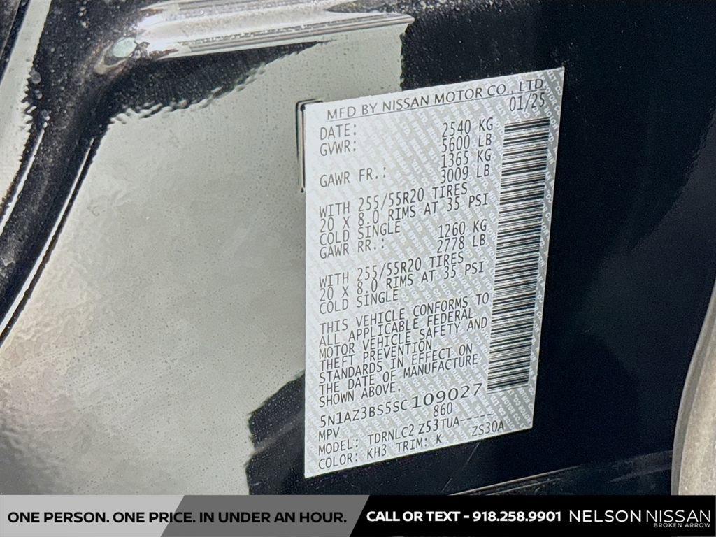 Certified 2025 Nissan Murano SV image 30