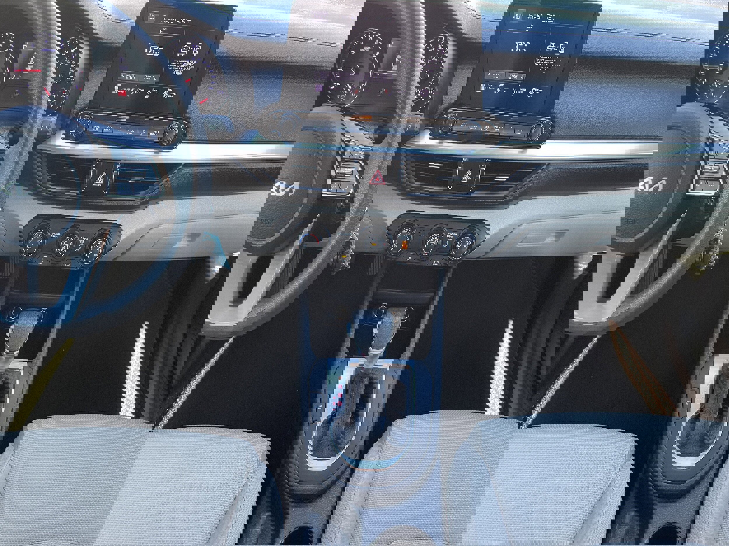 Used 2022 Kia Forte LXS image 14