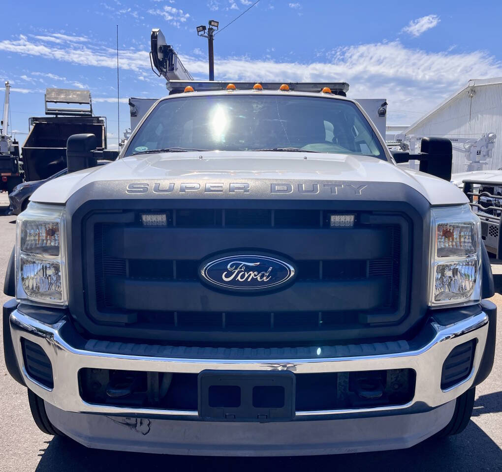Used 2014 Ford F550 2WD Regular Cab Super Duty image 9