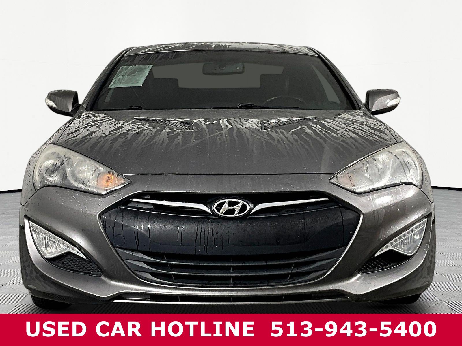 Used 2013 Hyundai Genesis 3.8 RWD image 2