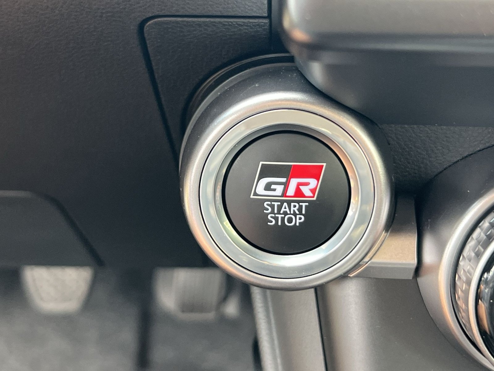 New 2026 Toyota GR86 RWD image 25