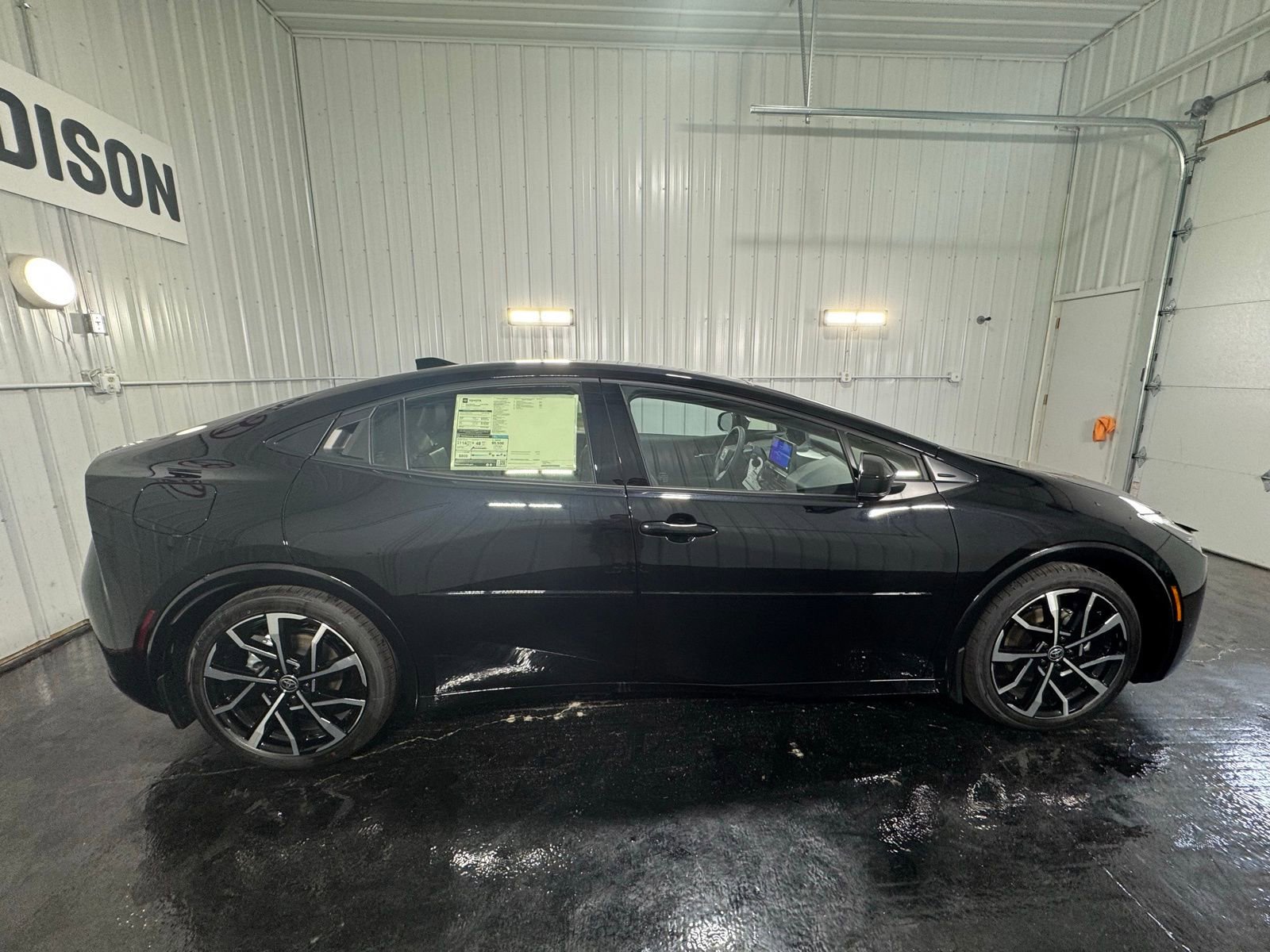 New 2025 Toyota Prius Plug-In Hybrid w/ Limited Premium Package image 5