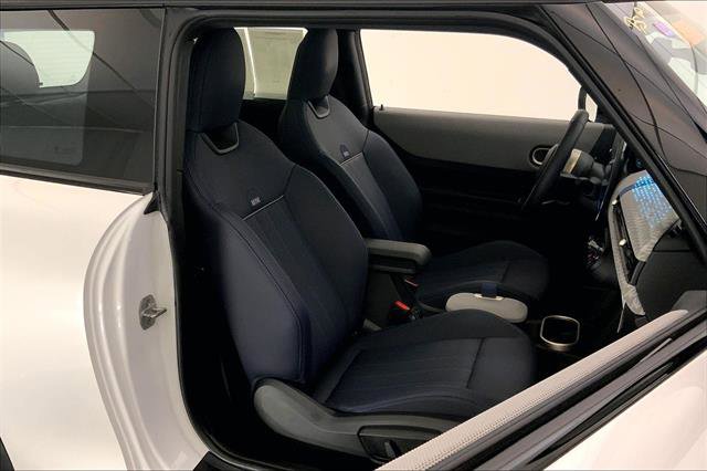 Certified 2025 MINI Cooper S image 6