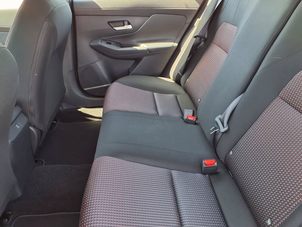 New 2027 Nissan Sentra SR w/ Floor Mat Package FWD image 10