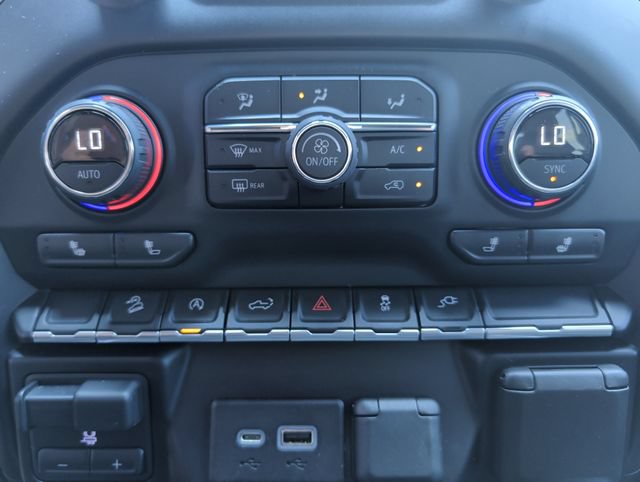Used 2019 Chevrolet Silverado 1500 LT Trail Boss AWD/4WD image 19