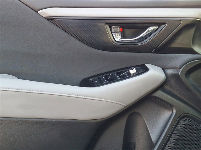 Used 2025 Subaru Outback Premium image 12