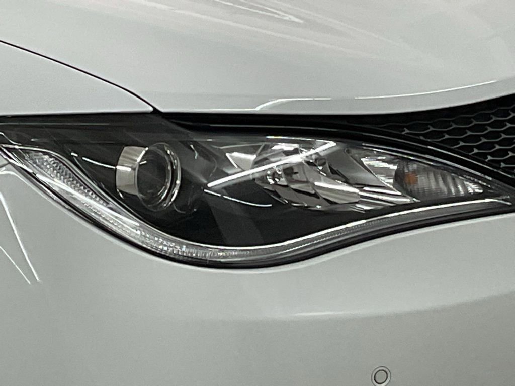 Used 2020 Chrysler Pacifica Touring-L w/ Advanced Safetytec Group AWD/4WD image 30