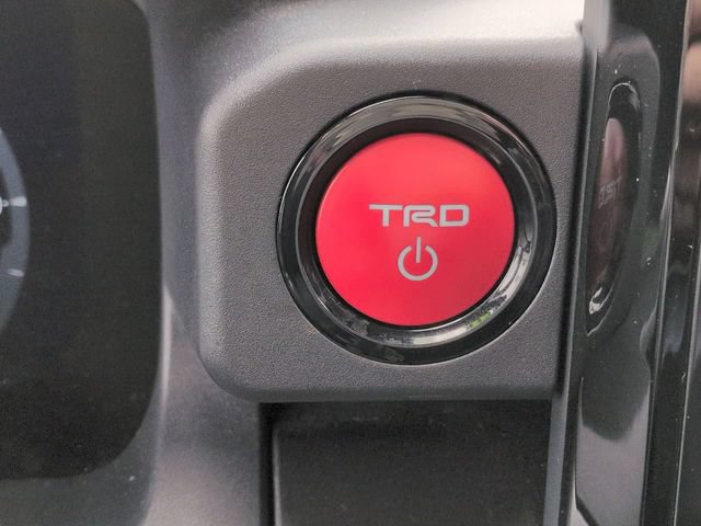 Certified 2025 Toyota 4Runner TRD Off-Road Premium AWD/4WD image 28