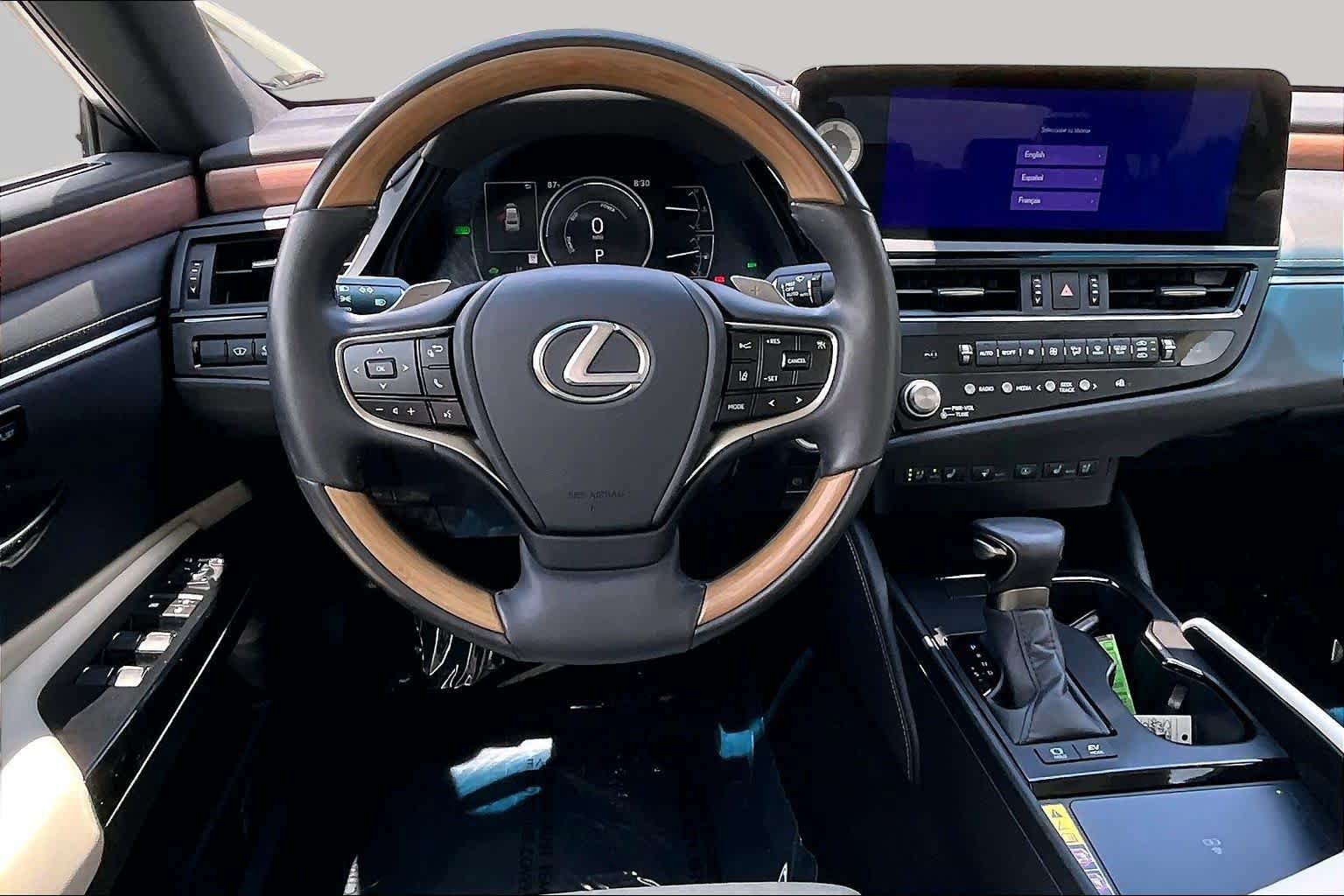 Used 2025 Lexus ES 300h w/ Technology Package FWD image 6