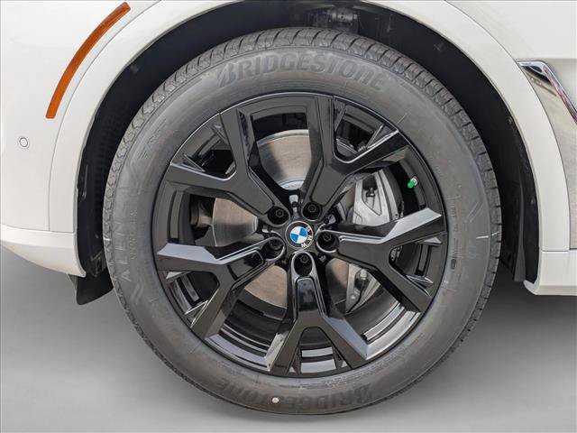 Used 2026 BMW X7 xDrive40i AWD/4WD image 10