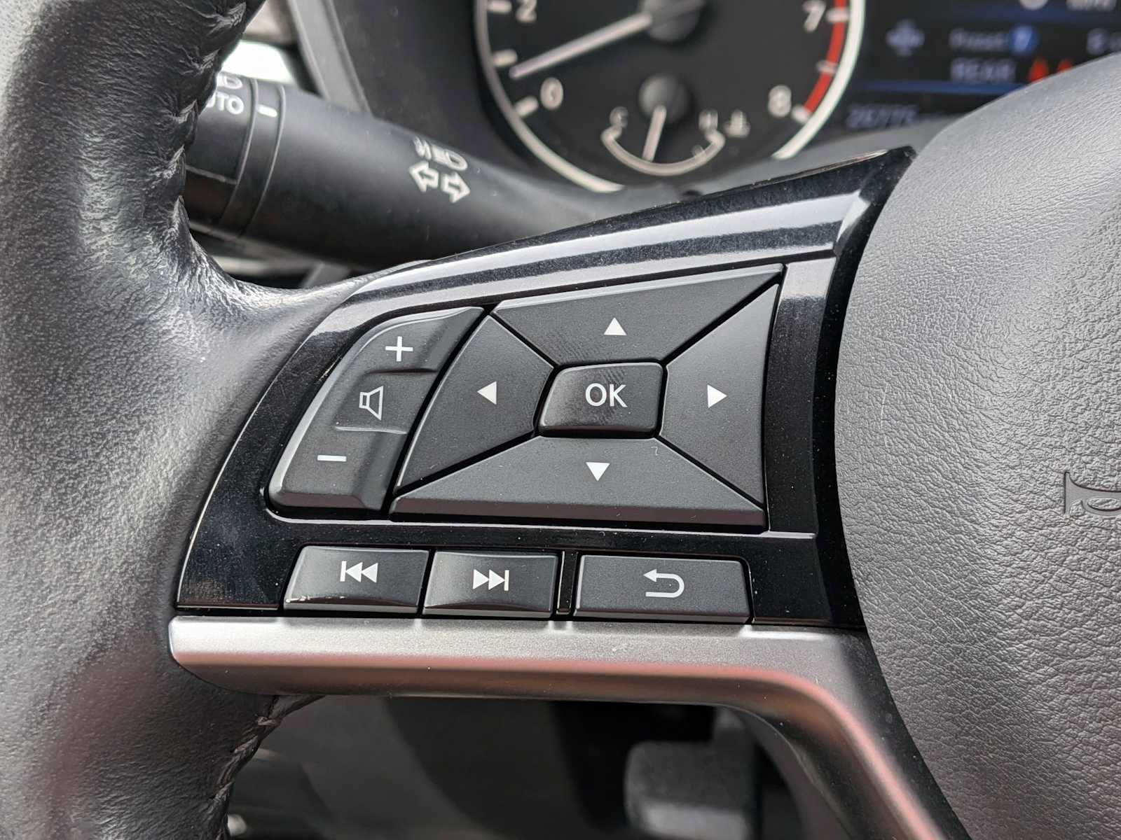 Used 2023 Nissan Altima 2.5 SL AWD/4WD image 25