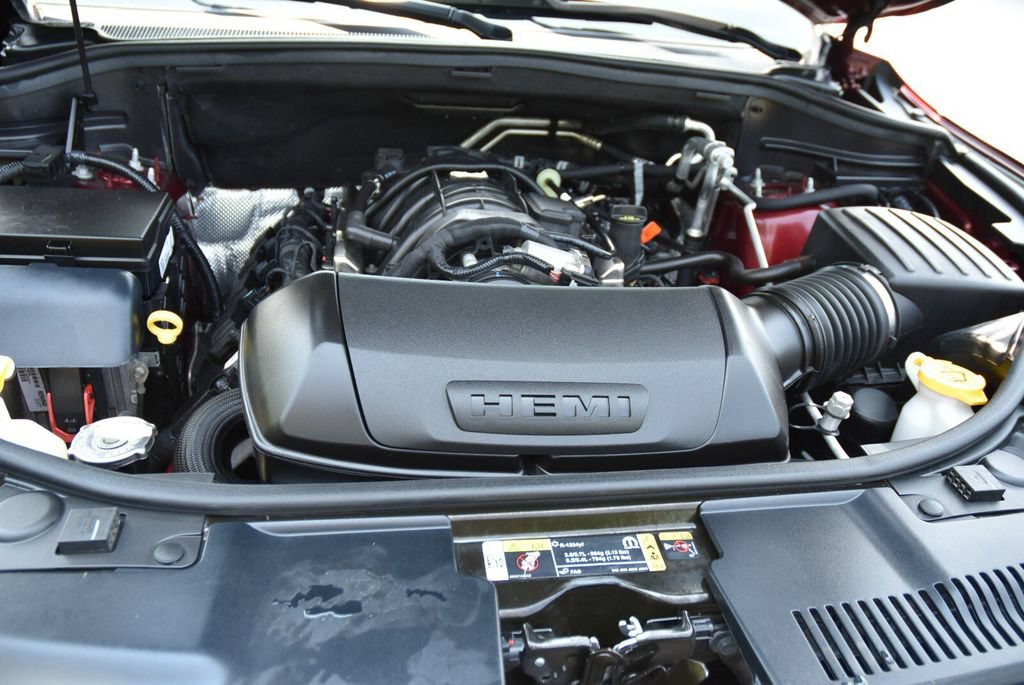 Used 2025 Dodge Durango R/T AWD/4WD image 40