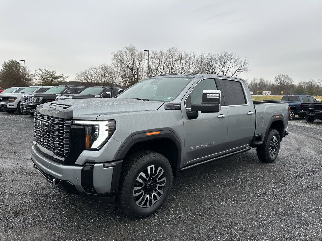 Used 2025 GMC Sierra 3500 Denali Ultimate image 8
