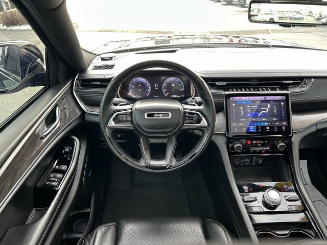 Used 2022 Jeep Grand Cherokee Overland w/ Adv Protech Group III image 26