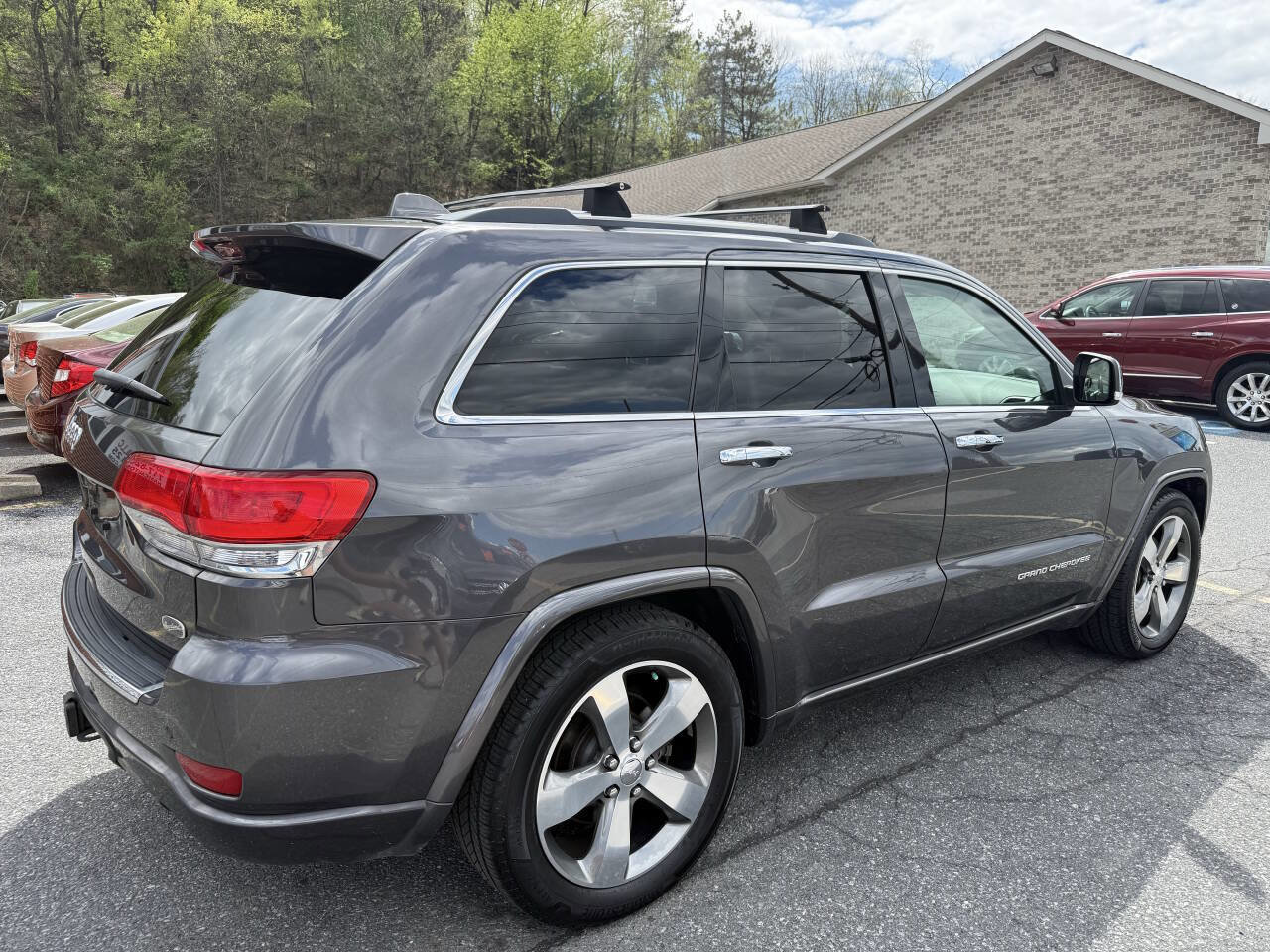 Used 2016 Jeep Grand Cherokee Overland image 5