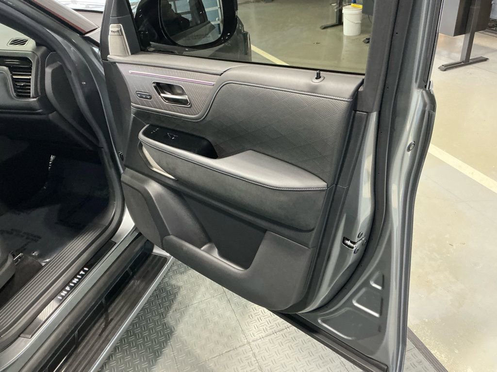Used 2025 INFINITI QX80 Autograph image 47