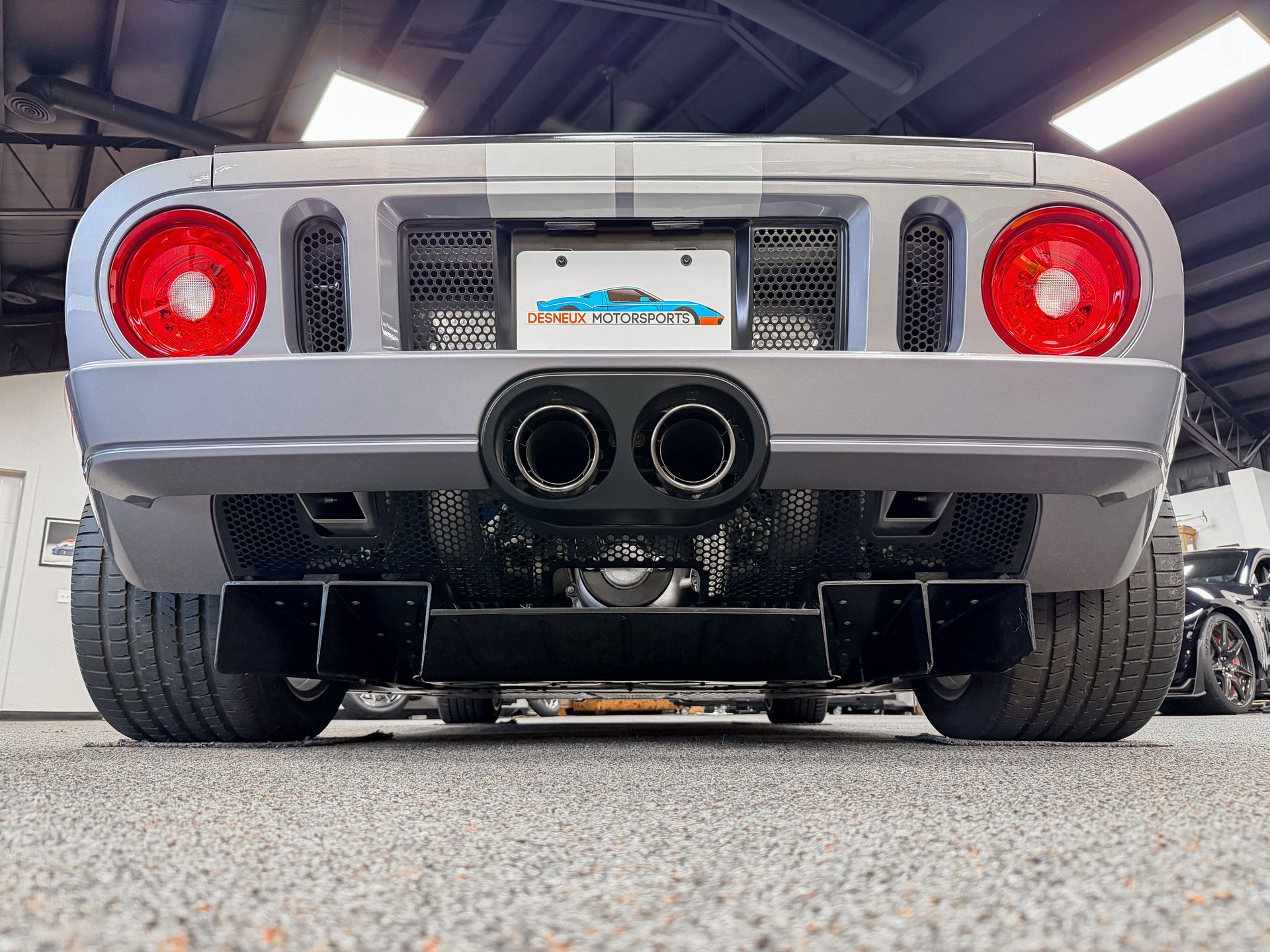 Used 2006 Ford GT image 33