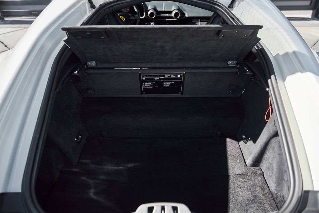 Used 2019 Ferrari 812 Superfast image 21