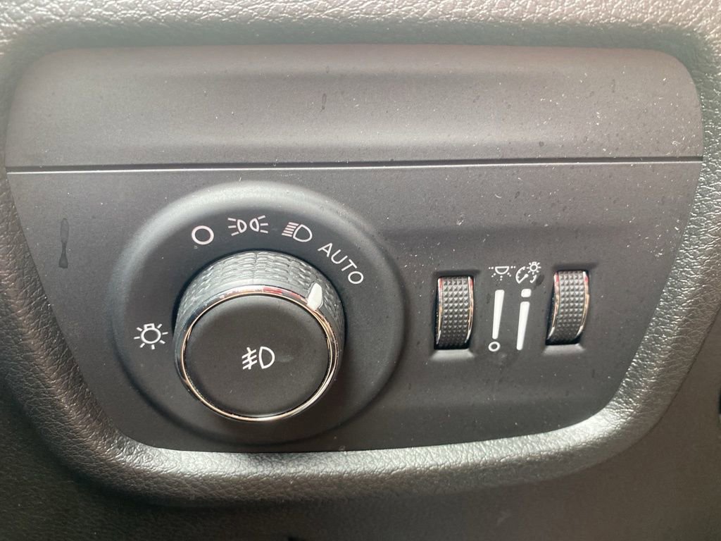 Used 2021 Jeep Grand Cherokee L Limited image 44