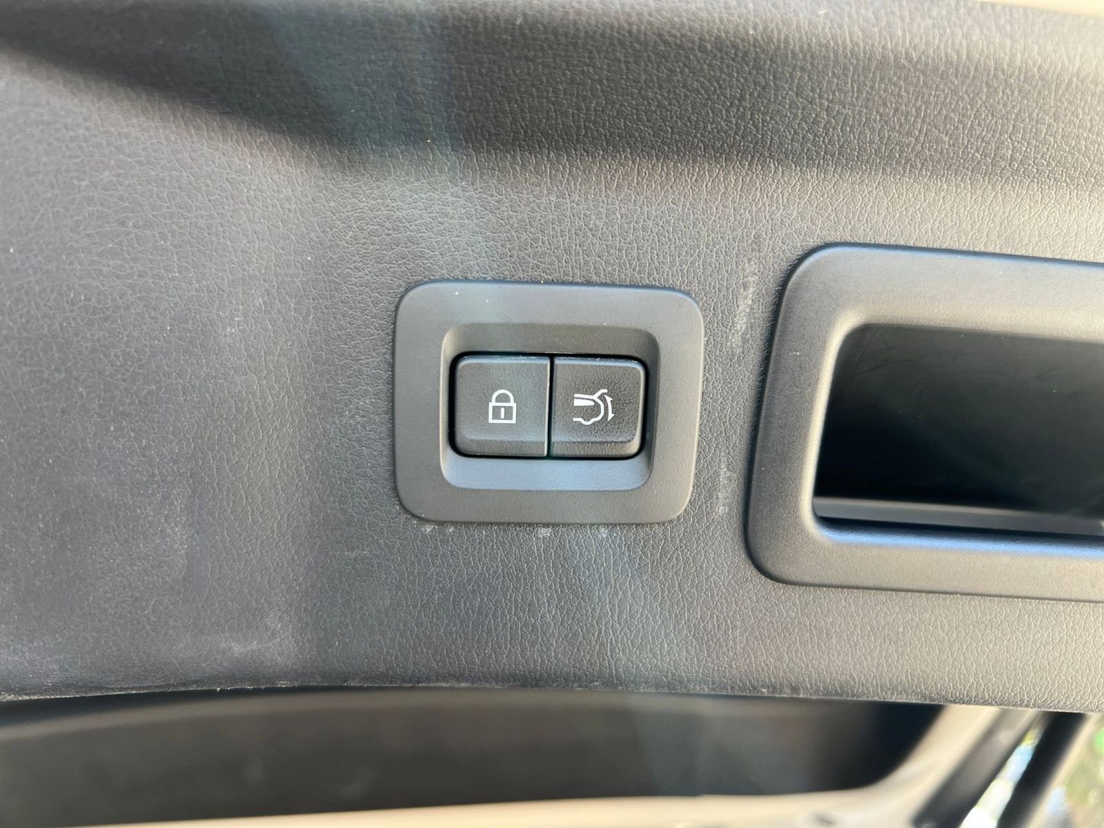 Used 2025 MAZDA CX-90 3.3 Turbo w/ Preferred Package image 24