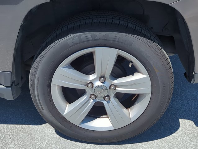 Used 2016 Jeep Compass Sport w/ Power Value Group image 6