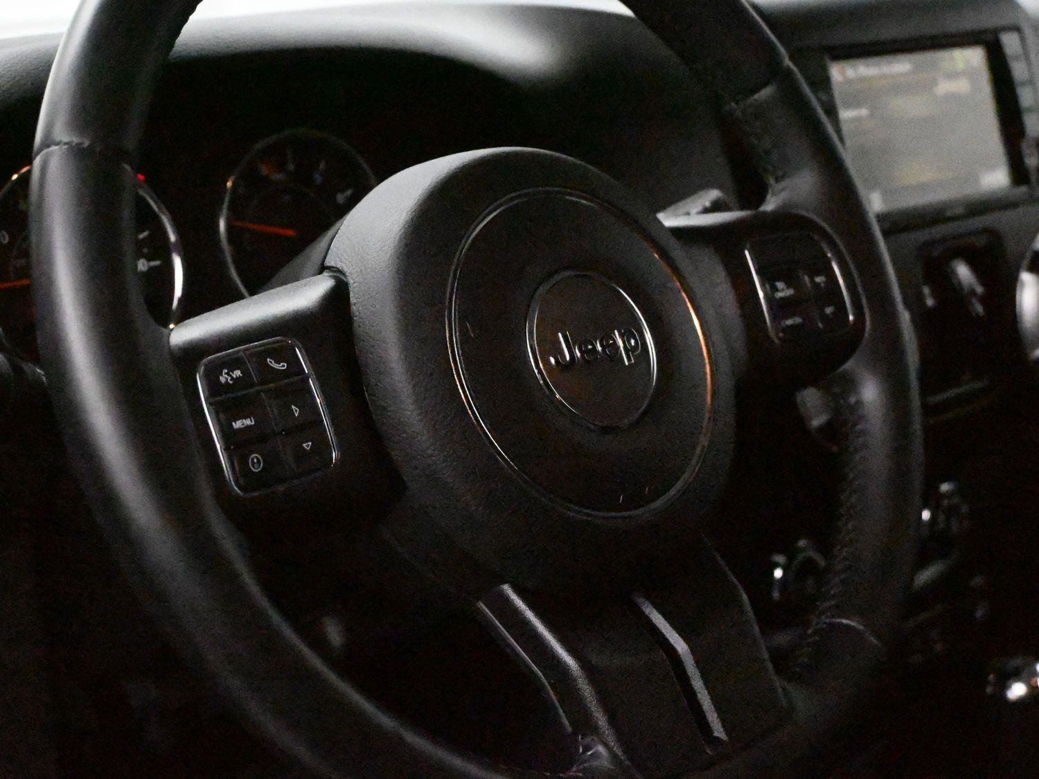 Used 2016 Jeep Wrangler Unlimited Sahara w/ Connectivity Group image 8