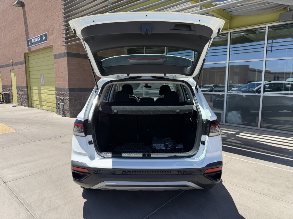 Used 2026 Volkswagen Taos S FWD image 36