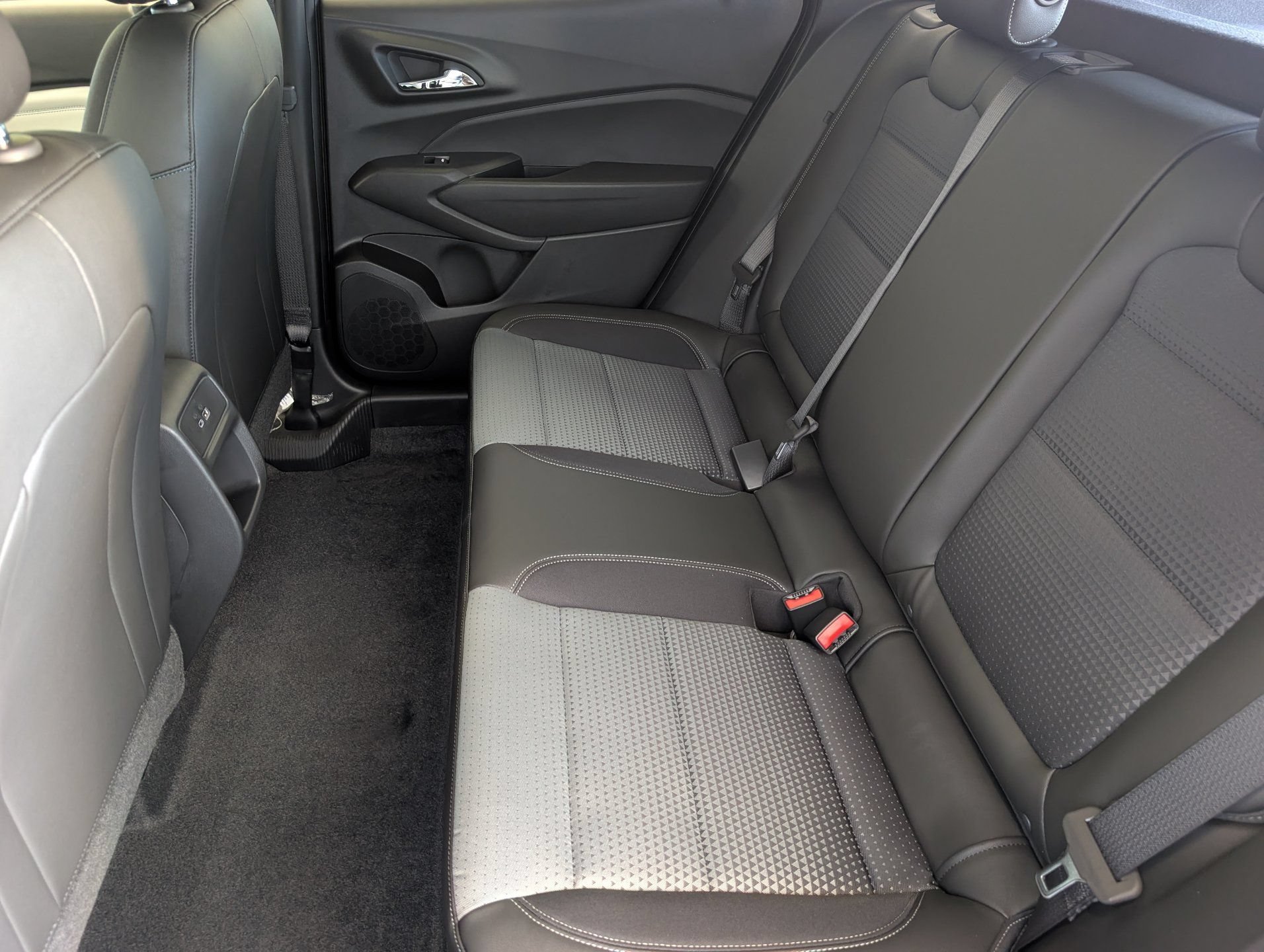 New 2026 Chevrolet Trax LT FWD image 16