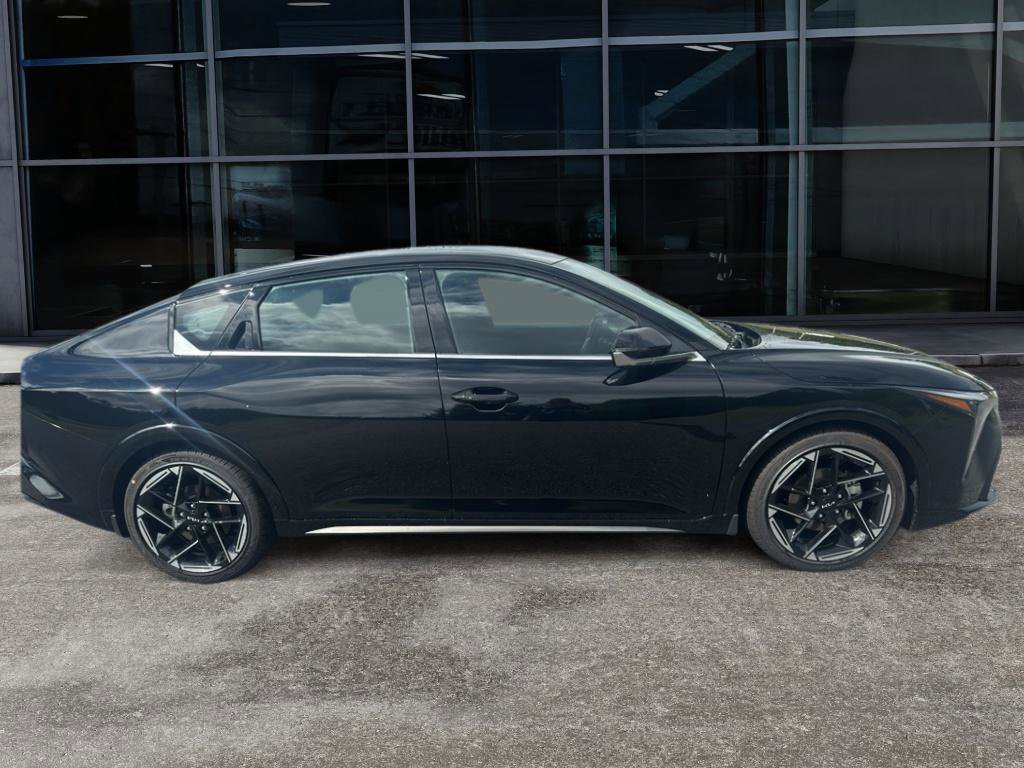 New 2025 Kia K4 GT-Line image 4