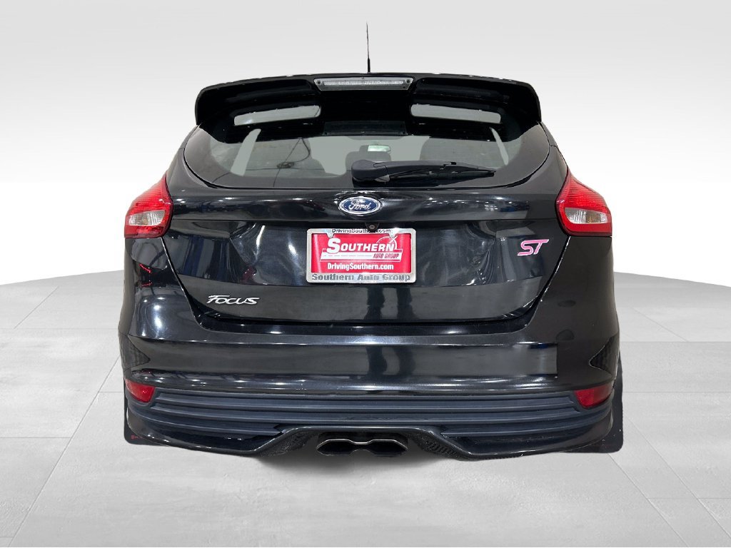 Used 2015 Ford Focus ST FWD image 4